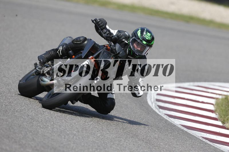 /Archiv-2025/49 26.08.2025 Cornu Master School ADR/rot-rouge/38